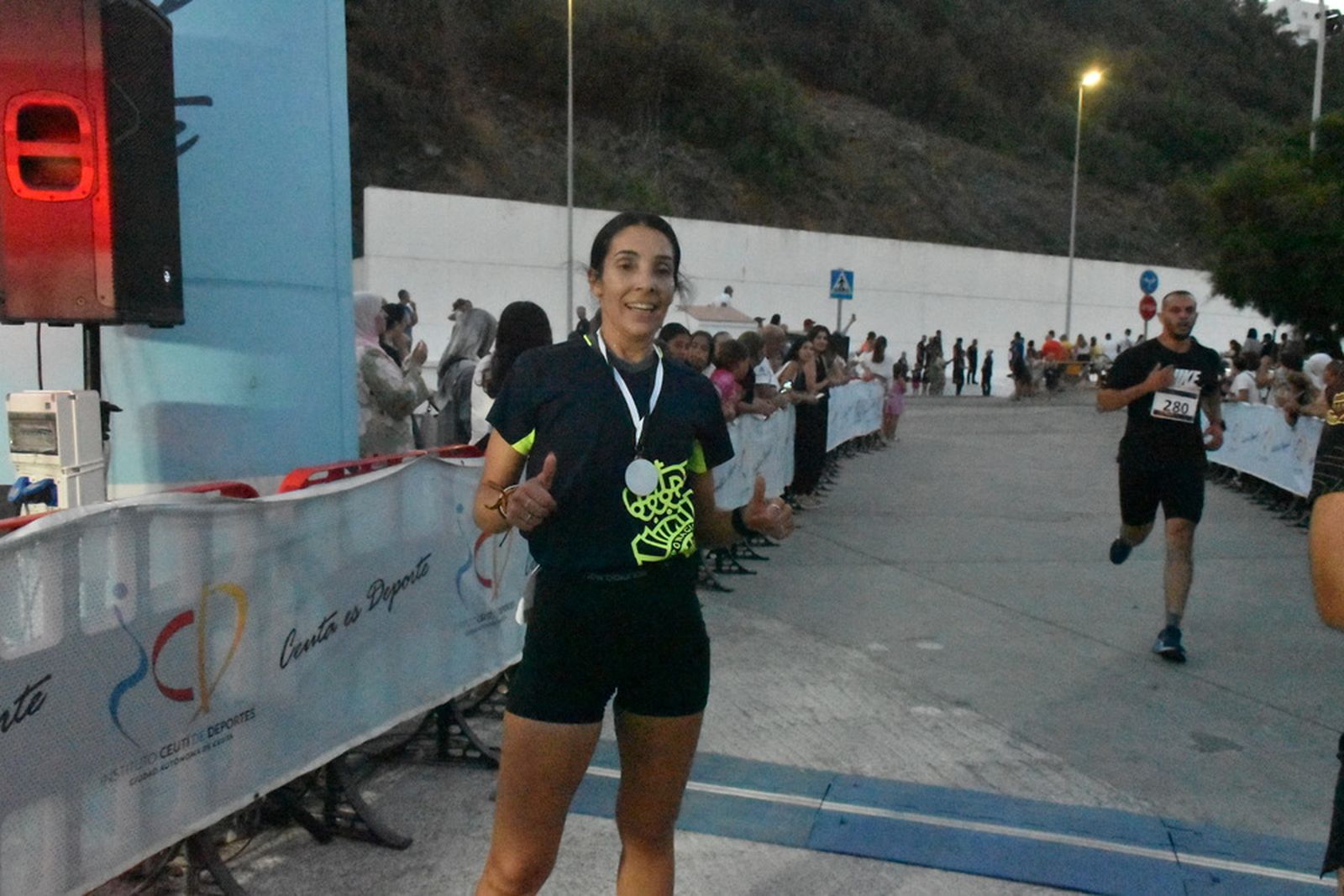 “Bily” y Elena López, reyes de la XXXI carrera popular de San Juan