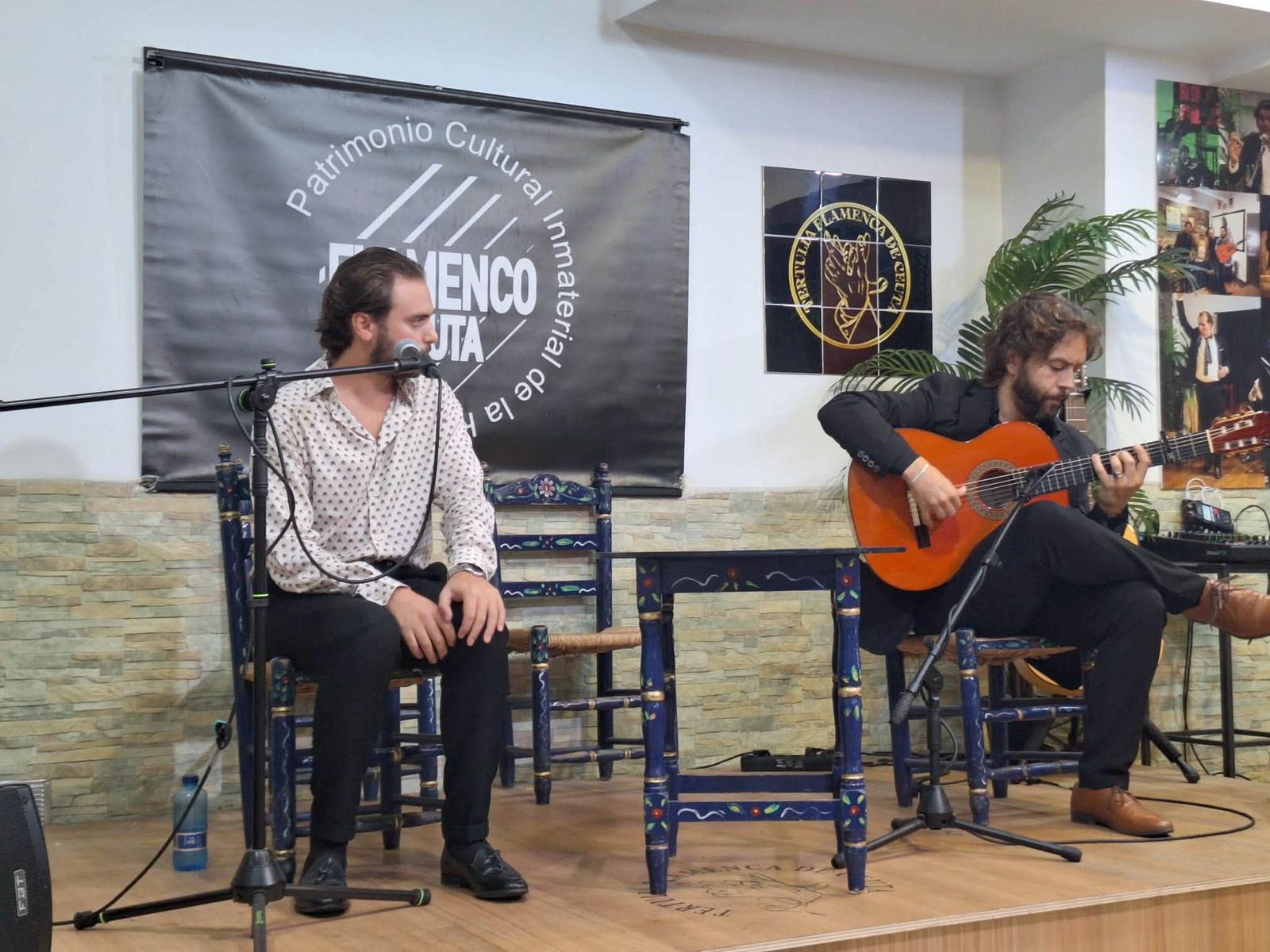 El V Ciclo de Otoño Flamenco en el Estrecho arrancó con el cante de Manuel de la Tomasa