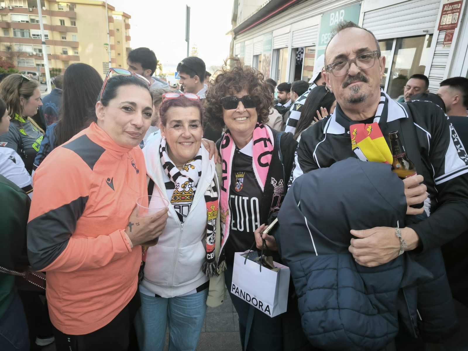 La afición caballa comienza a calentar motores para animar al Ceuta frente al Sanse