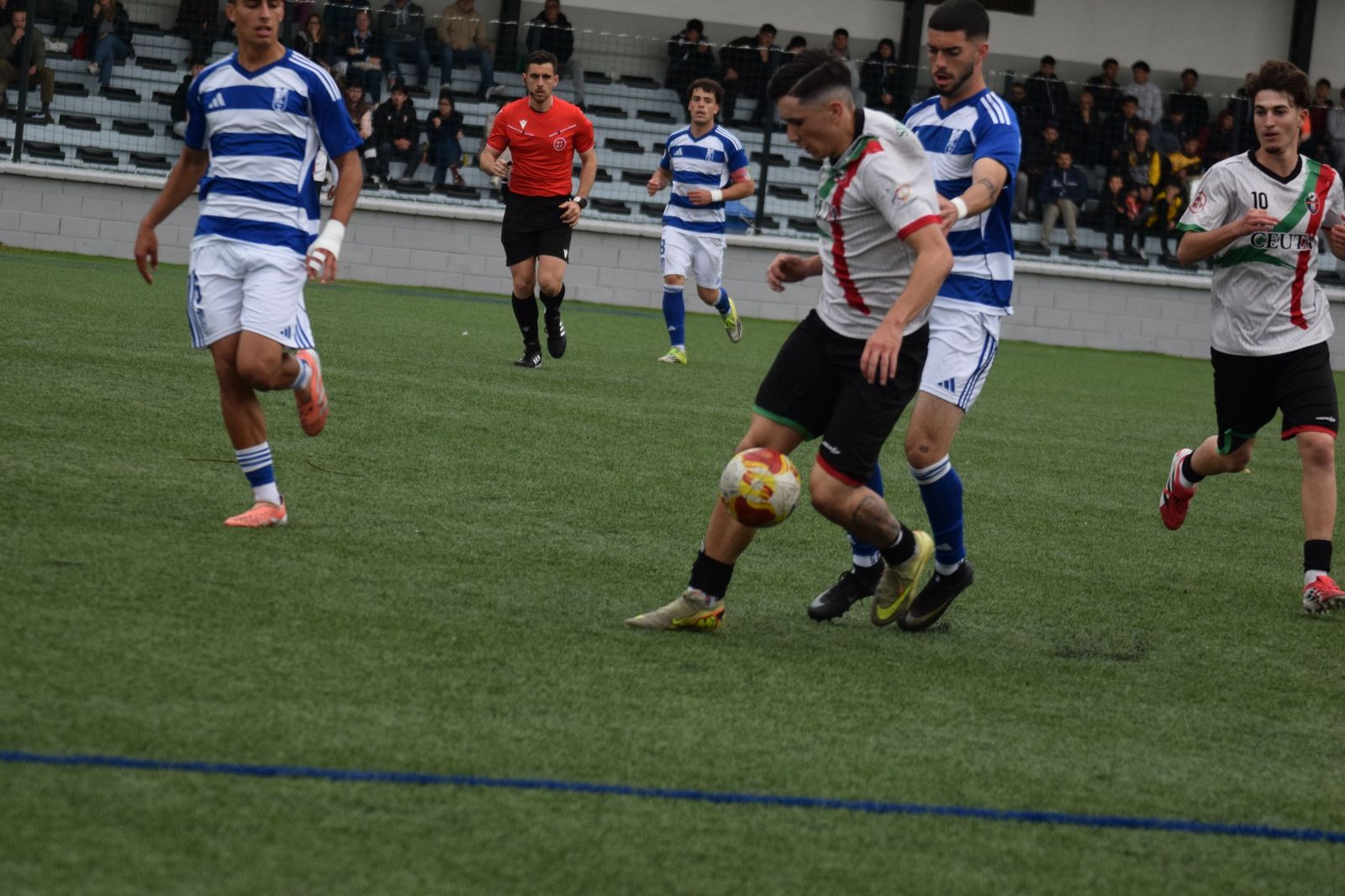 El Granada C.F. asaltó el Benoliel con un gol decisivo en el tramo final
