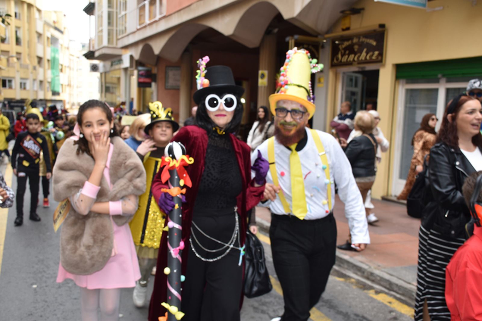 Pasacalles de carnaval del Beatriz de Silva. / FOTO NICOL'S