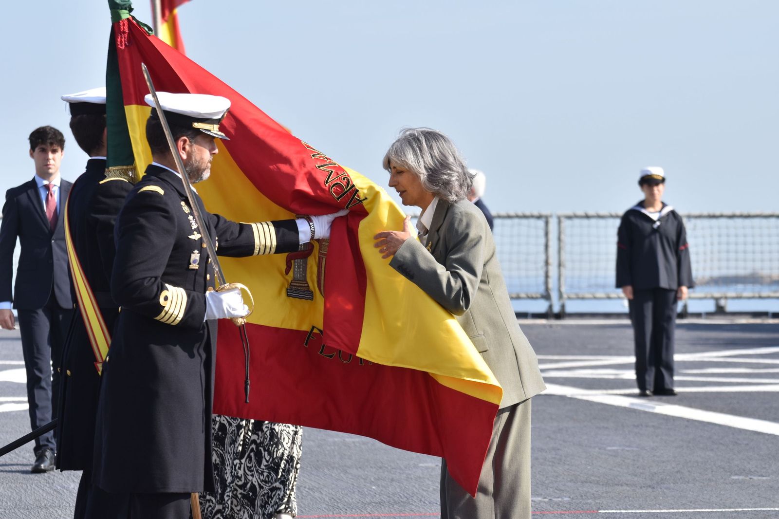 Emotiva jura de bandera a bordo del 'Castilla'