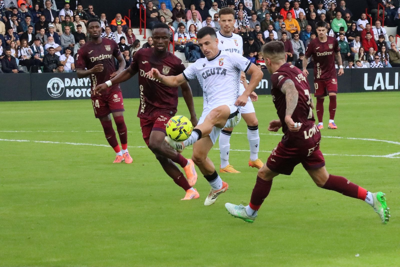 FOTOGALERÍA | El intenso encuentro entre la AD Ceuta y el Leganés en el Alfonso Murube