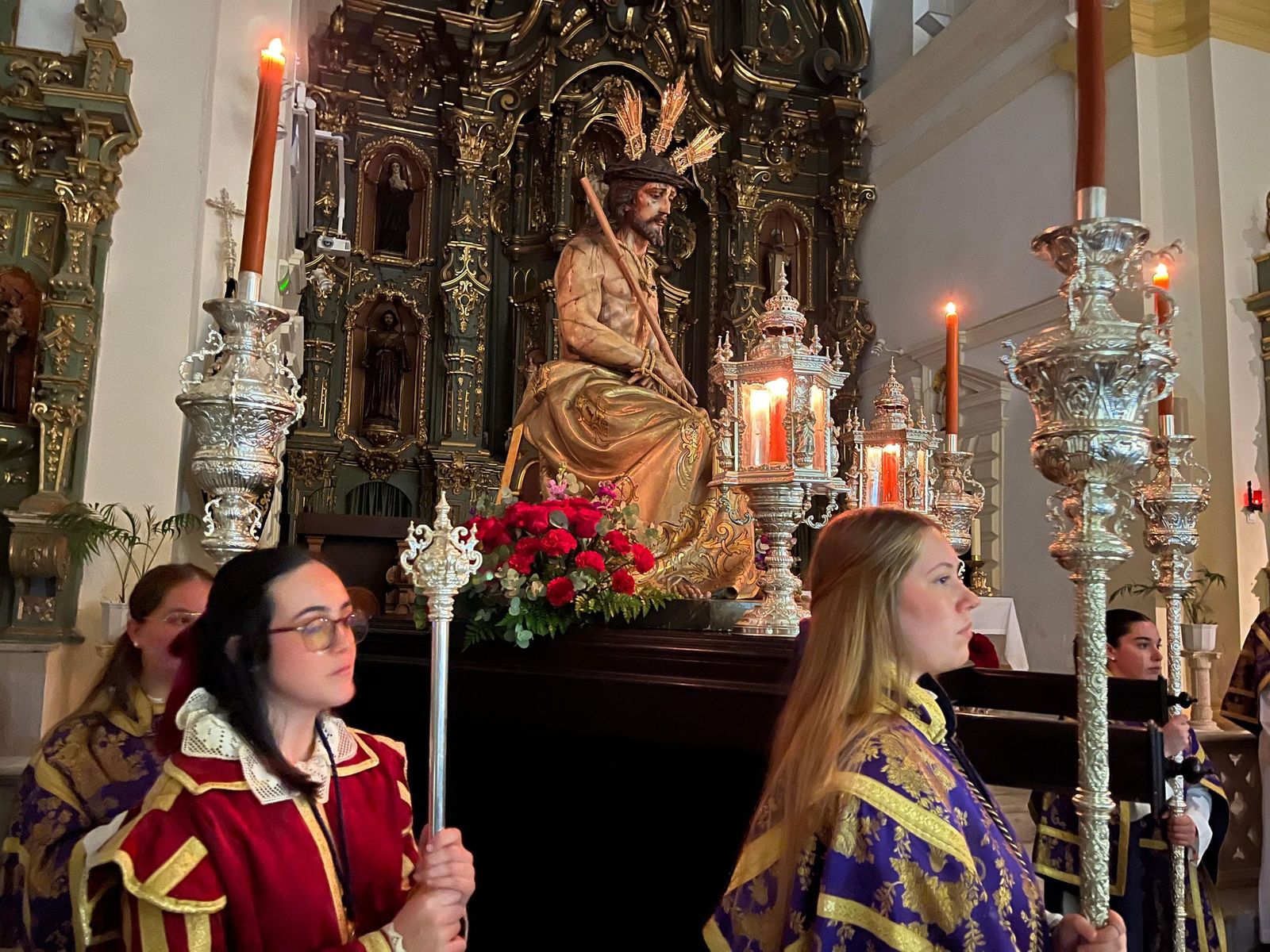 FOTOGALERÍA | El Viacrucis de las Penas se celebra en San Francisco sin traslado por la amenaza de lluvia