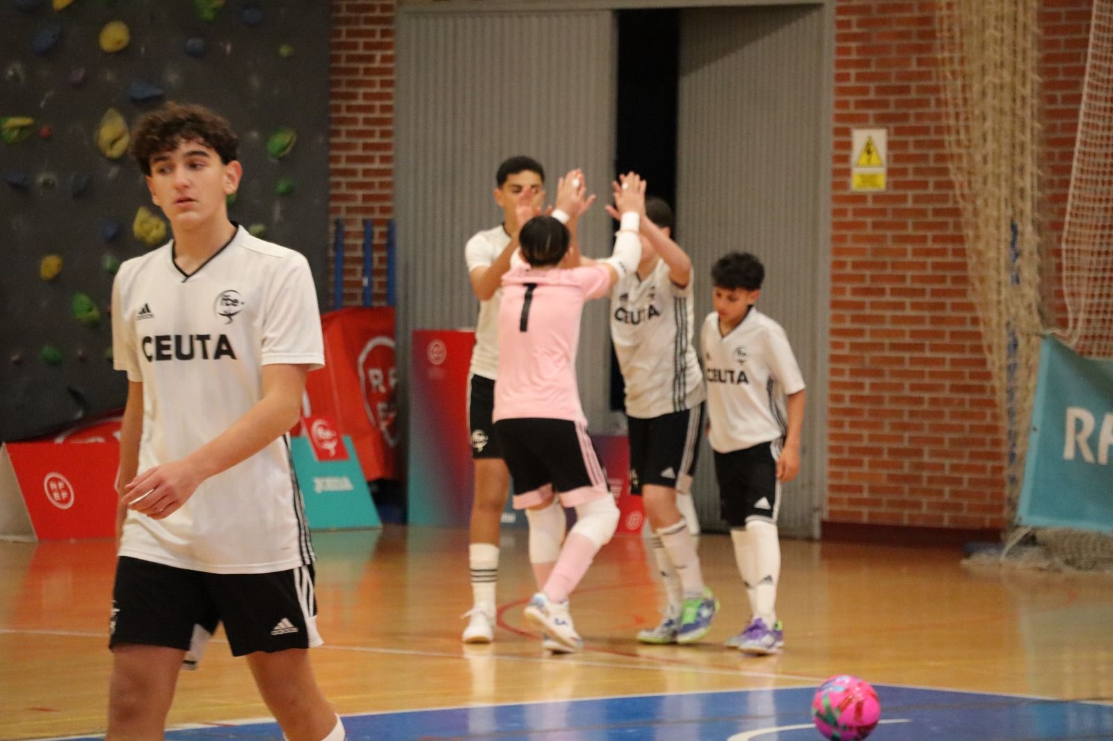 ccd5d164-99d5-48e5-9ee7-fa9ac2769bab