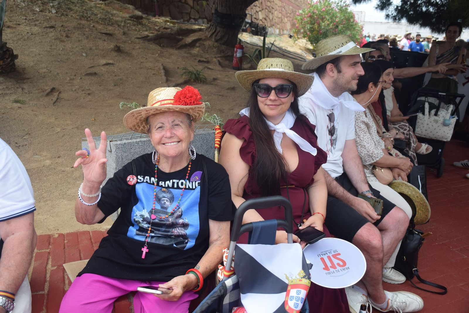 Tradición, fe y calor: Ceuta se vuelca con San Antonio