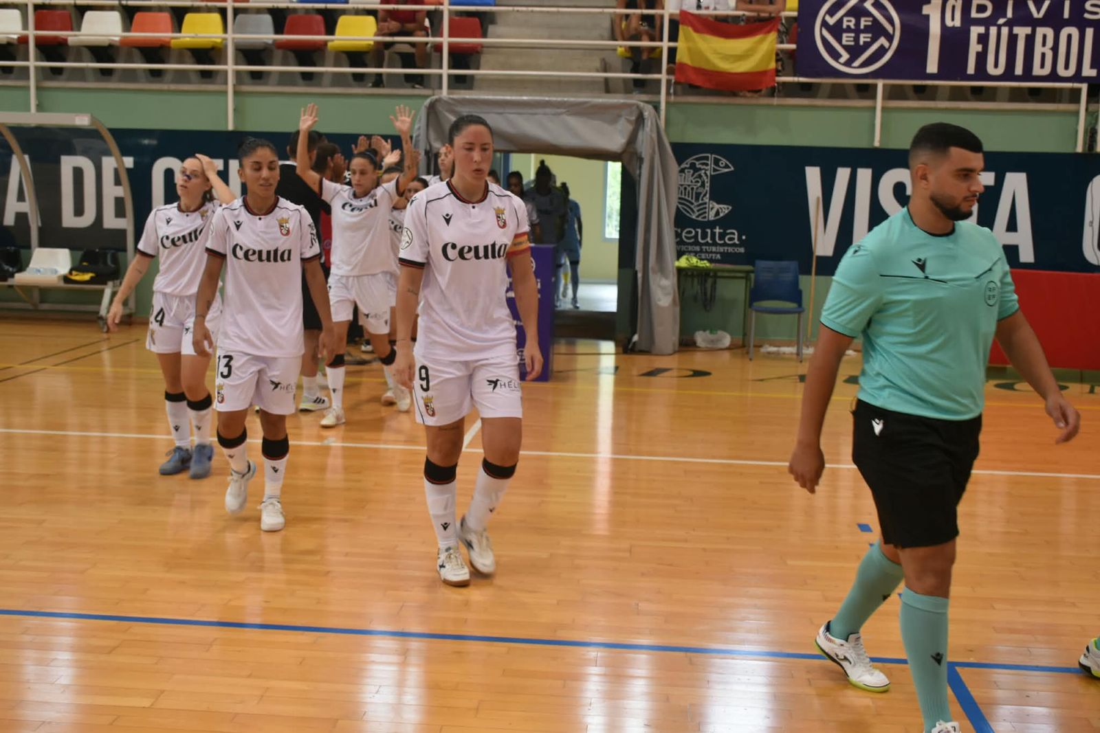 El Ceuta femenino deja escapar una merecida victoria en su debut en casa