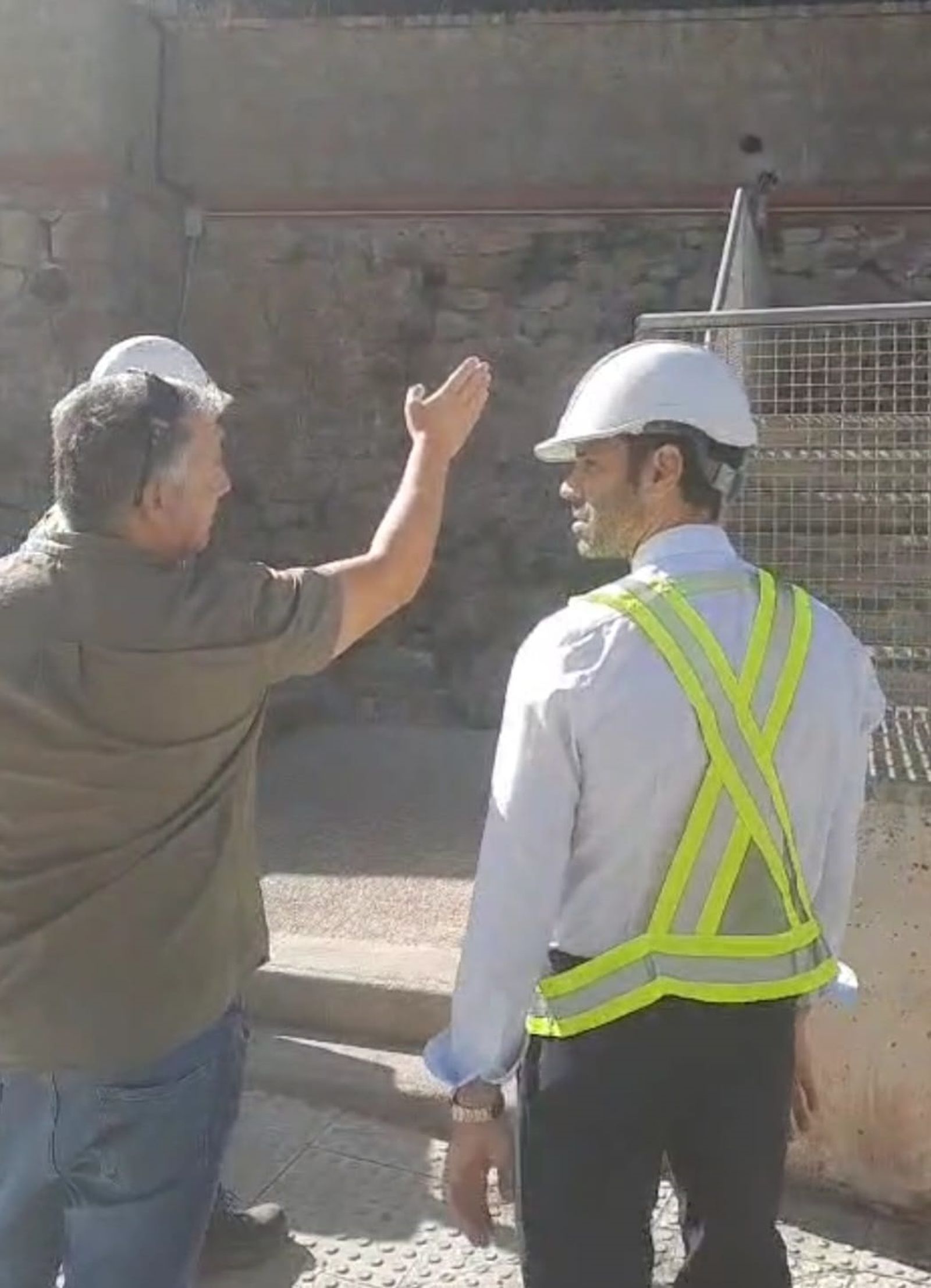 El consejero de Urbanismo ddurante su visita a las zonas de emergencias