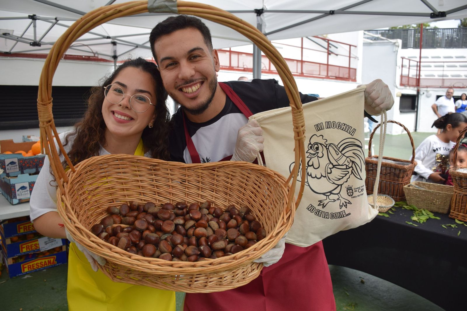 Ceuta celebra un Día de la Mochila multitudinario bajo un ambiente festivo y familiar Ceuta celebra un Día de la Mochila multitudinario bajo un ambiente festivo y familiar