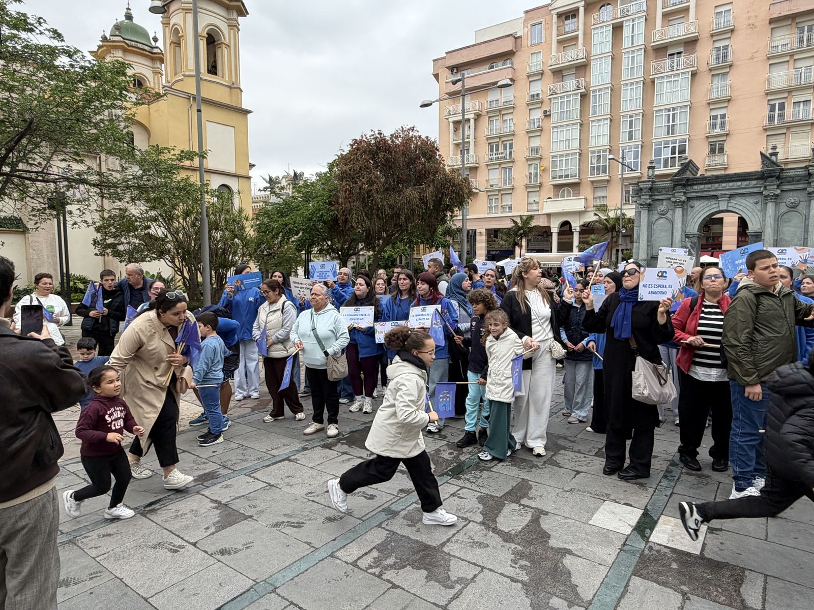 Ceuta se moviliza por el autismo en una marcha solidaria que reclama inclusión real