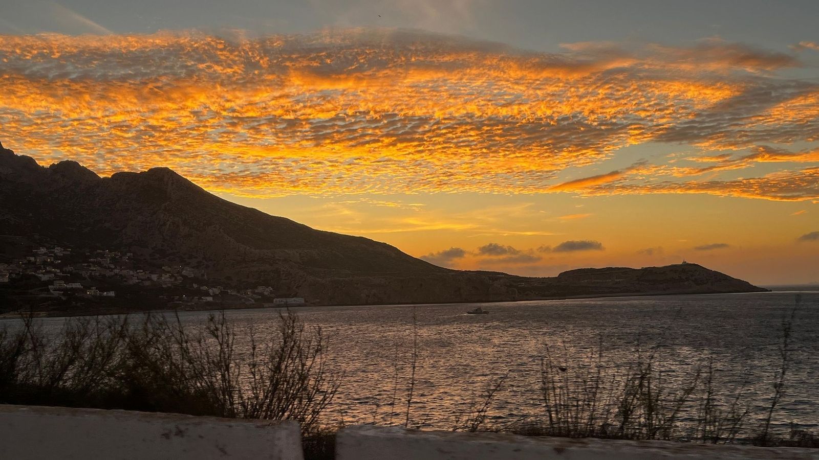Espectacular atardecer desde Benzú