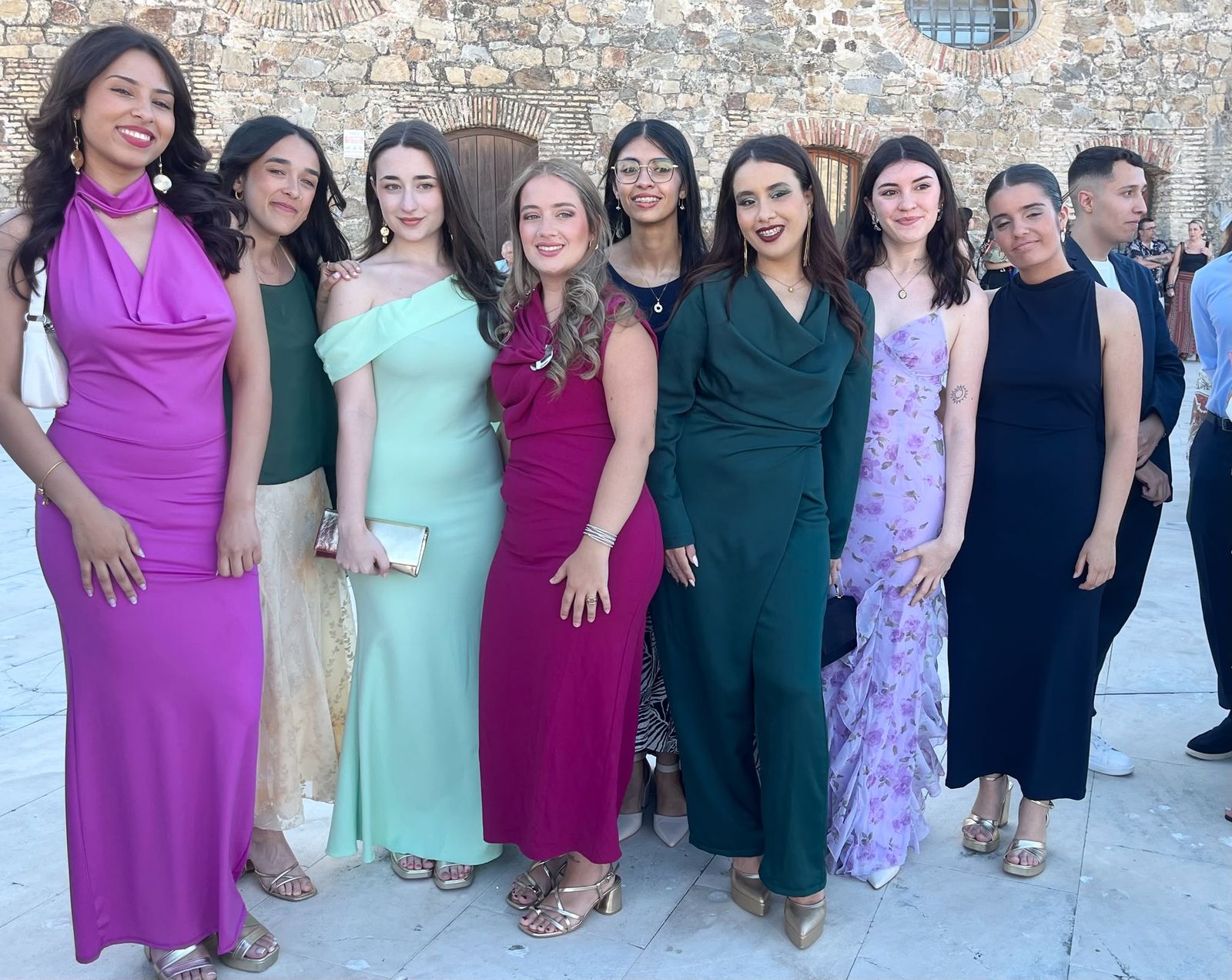 El Almina celebra un multitudinario acto de graduación de 300 alumnos