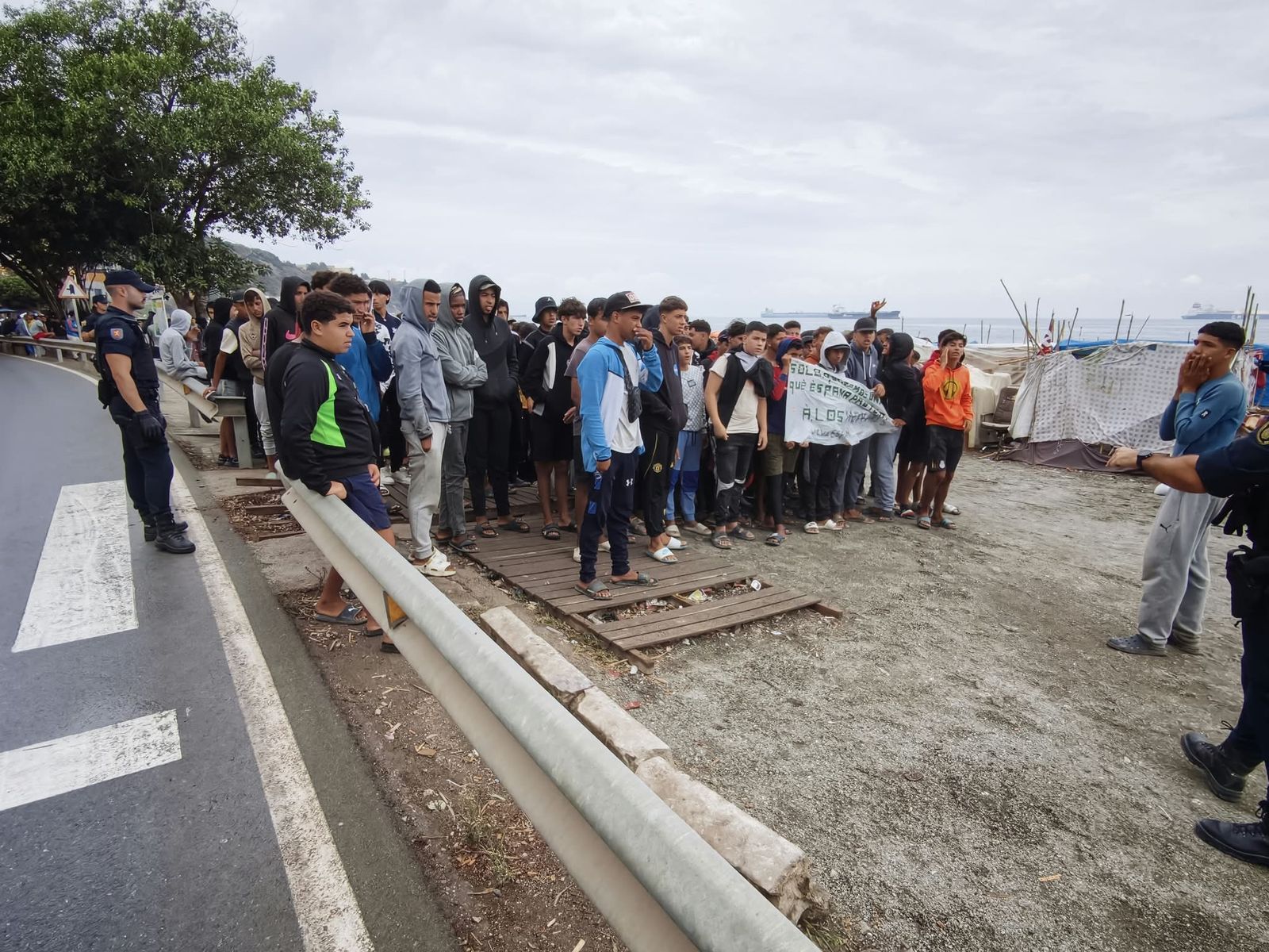 Menores migrantes alzan la voz en el Trampolín y reclaman protección