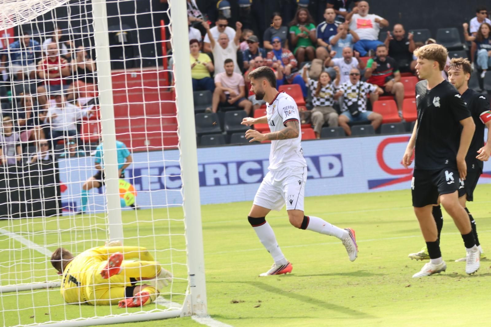 (3-1) Carlos Hernández se viste de héroe para remontar ante el Sanse