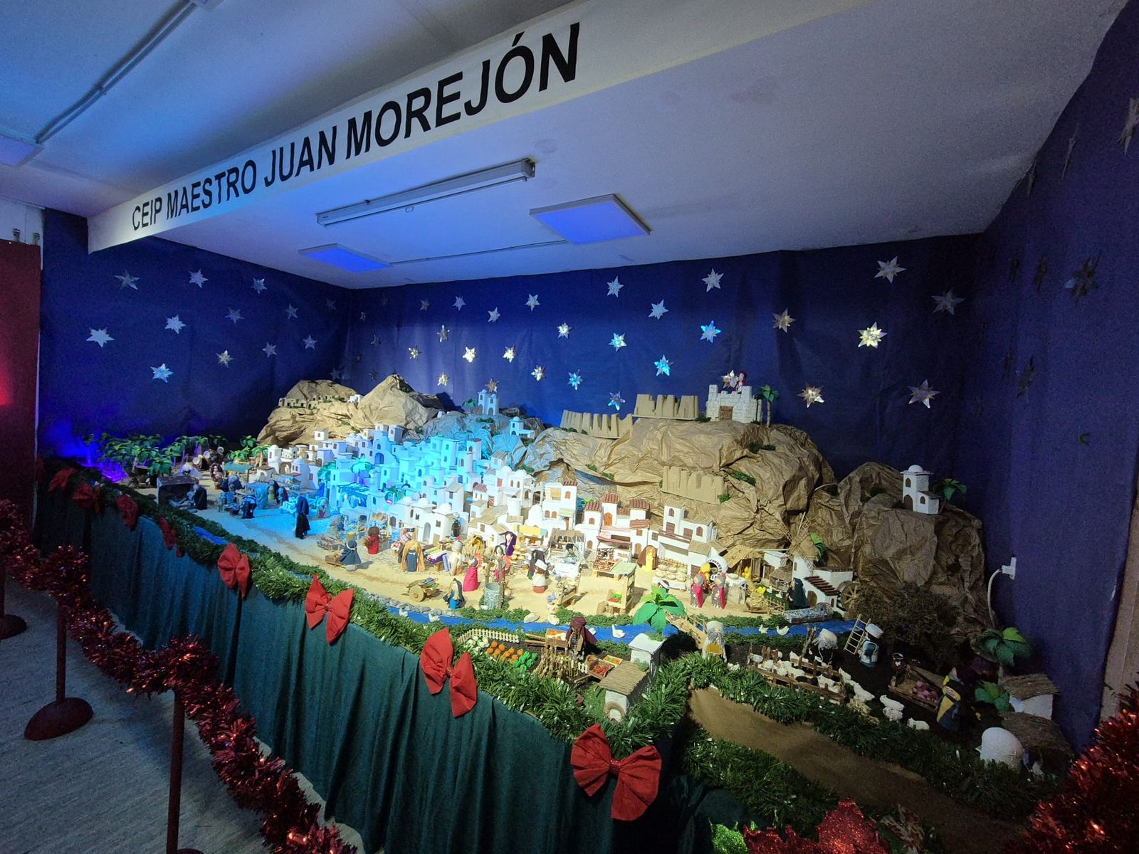 El CEIP Maestro Juan Morejón presenta su solidaria “Plaza de la Navidad”