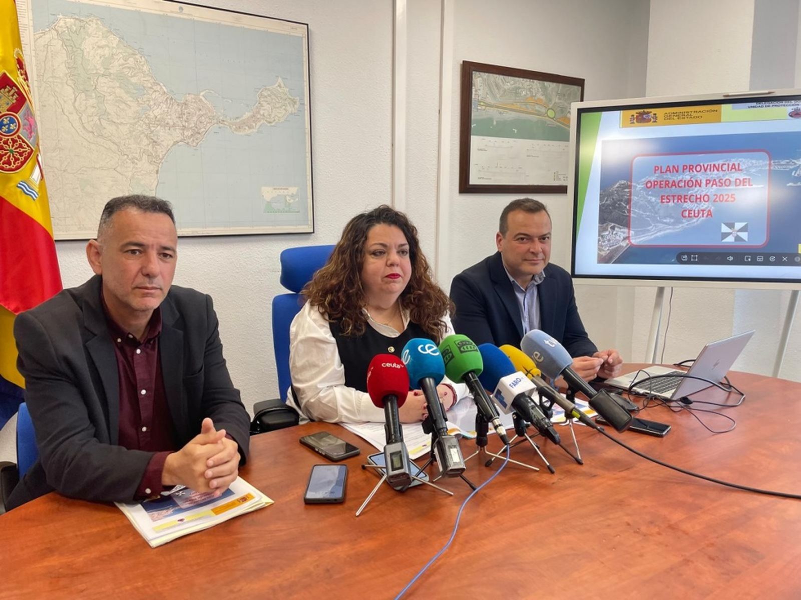 Ismael Abdellah (asesor), Cristina Pérez y Gonzalo Sanz / Foto Reduan