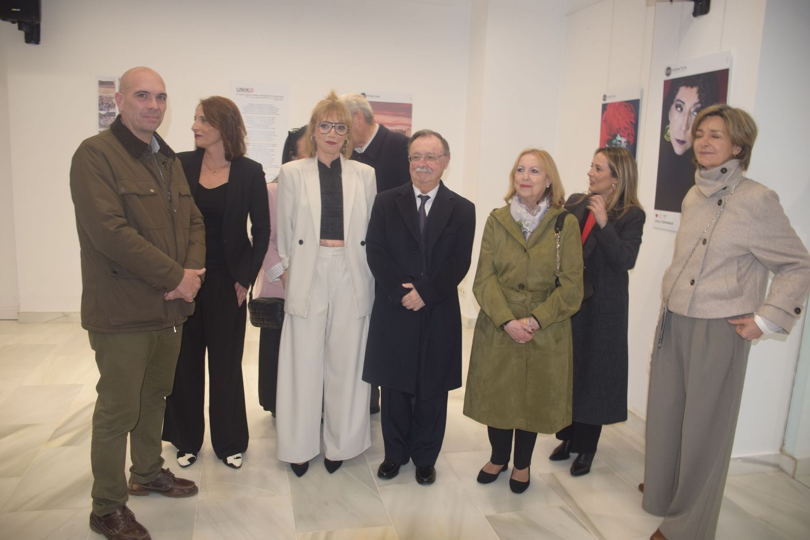 FOTOGALERÍA | La Fundación Premio Convivencia inaugura en Ceuta la muestra “Unik@”