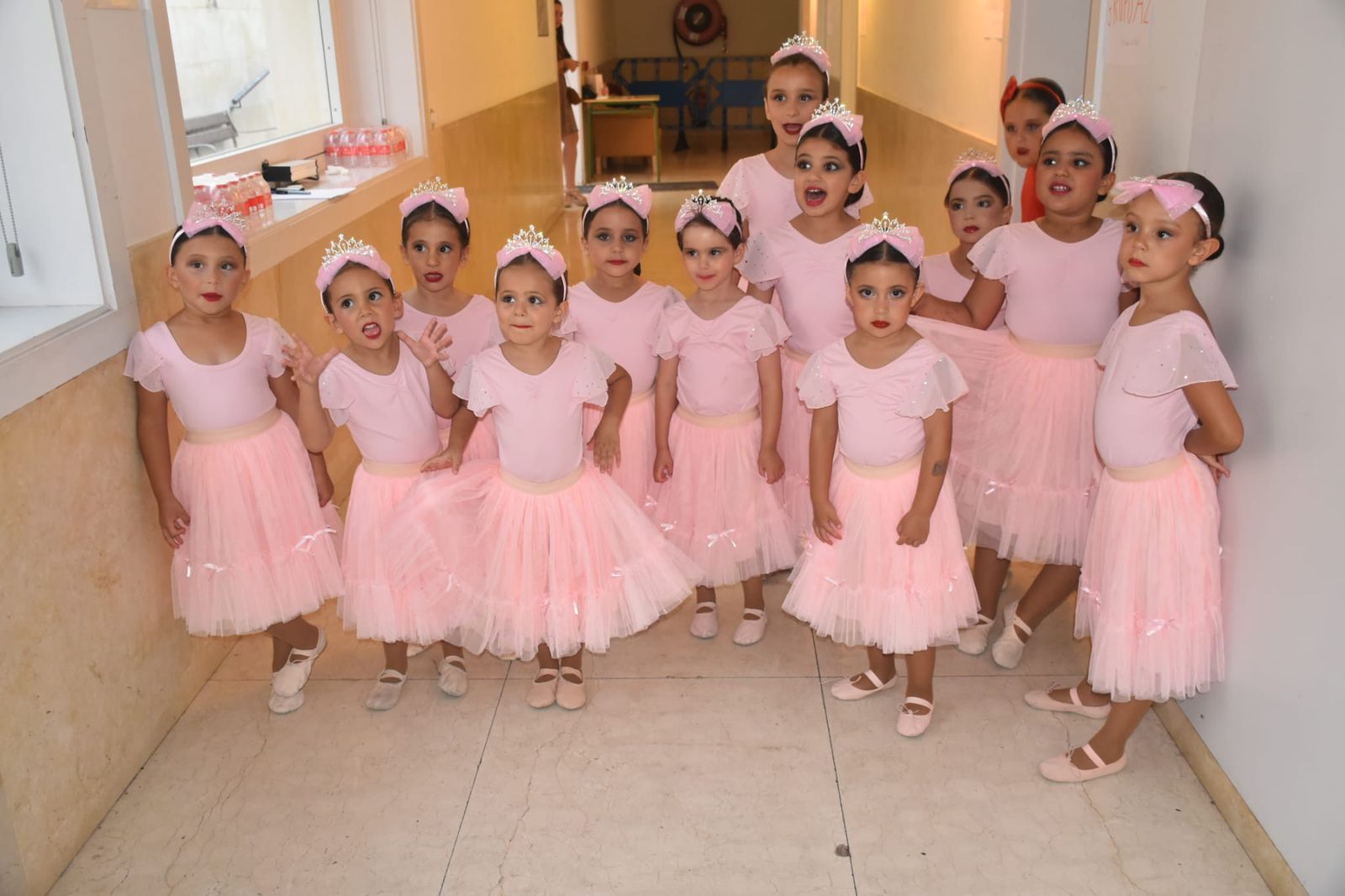 Más de cien bailarinas convierten el Revellín en un escenario de emoción y talento