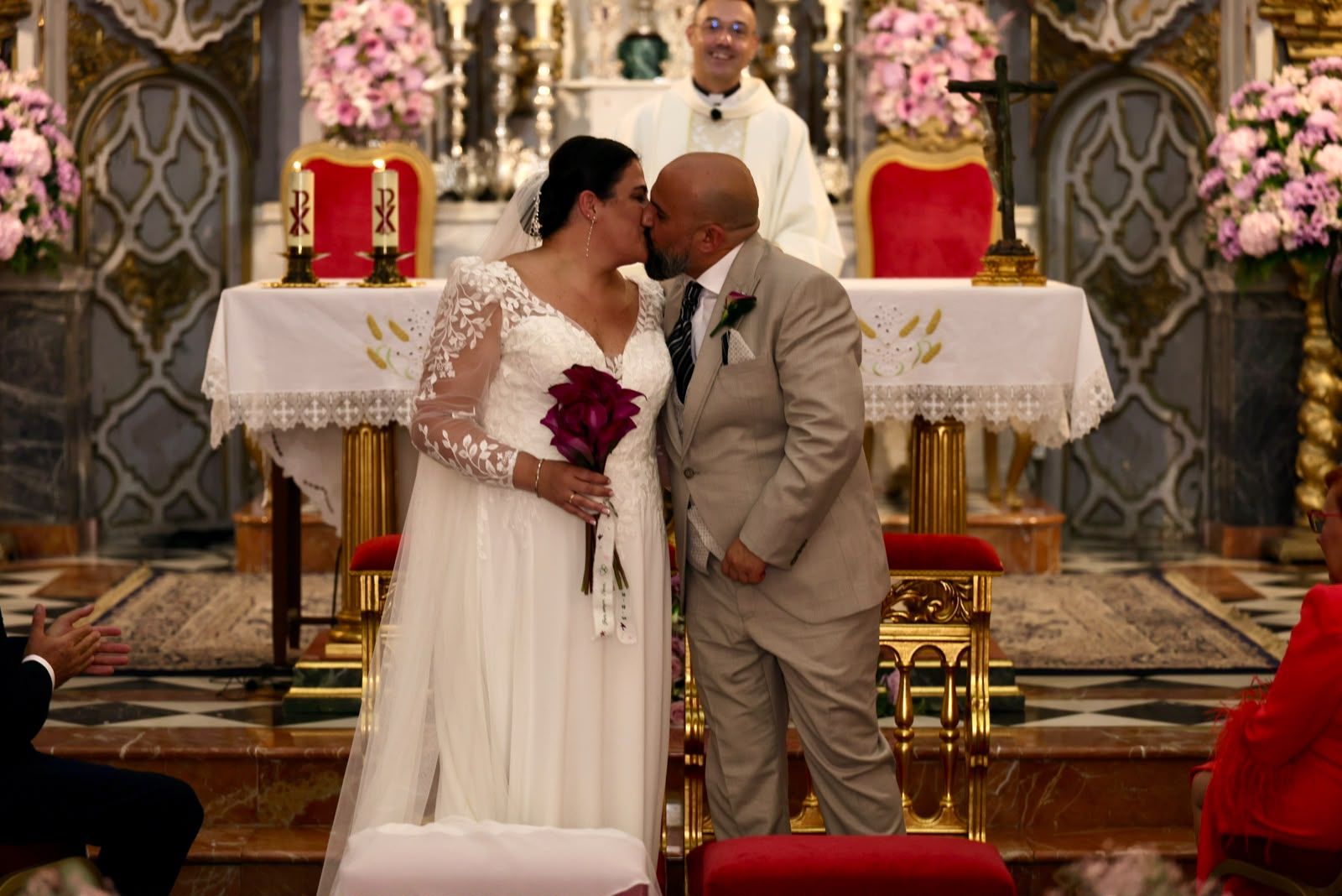 Eva y Fran contraen matrimonio en Los Remedios