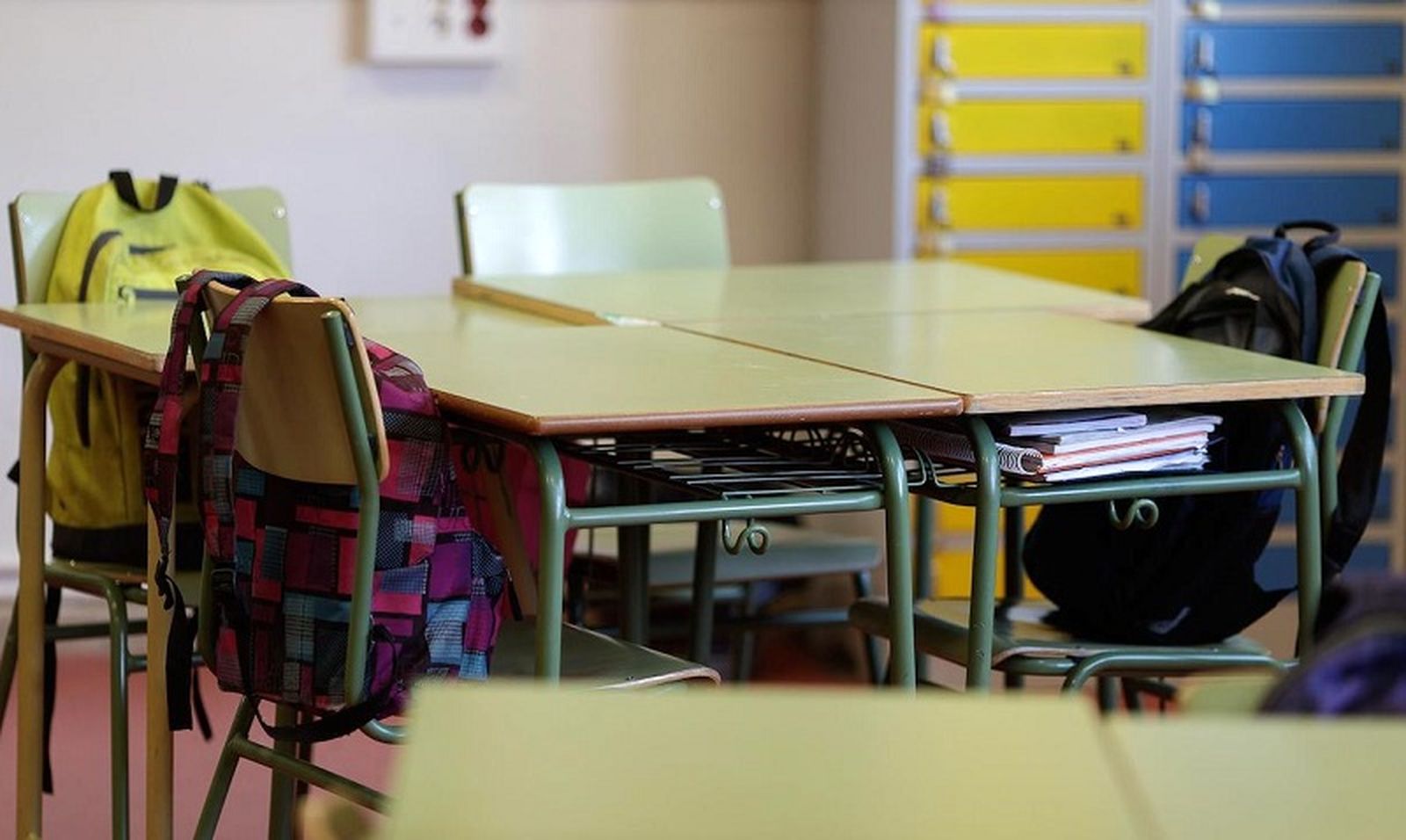 5082_8366_aula-vacia