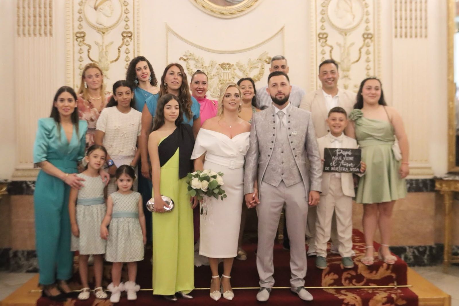 Eduardo y Tamara se dan el “sí, quiero” en el Salón del Trono