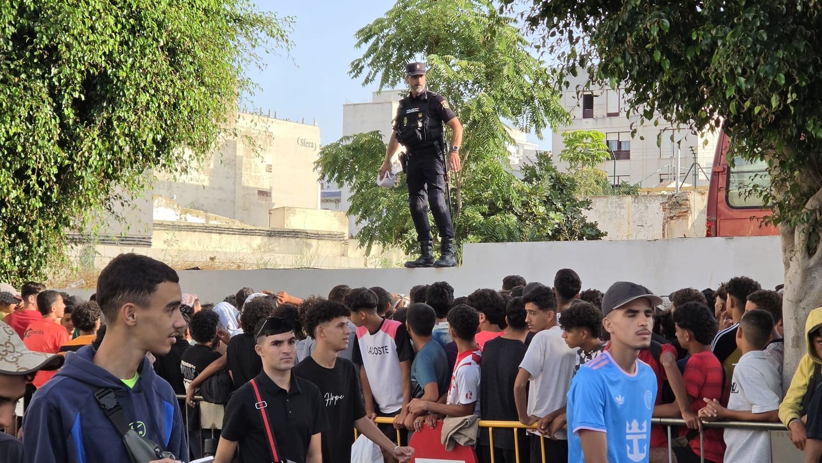 Las Fuerzas y Cuerpos de Seguridad del Estado están desbordadas en Ceuta