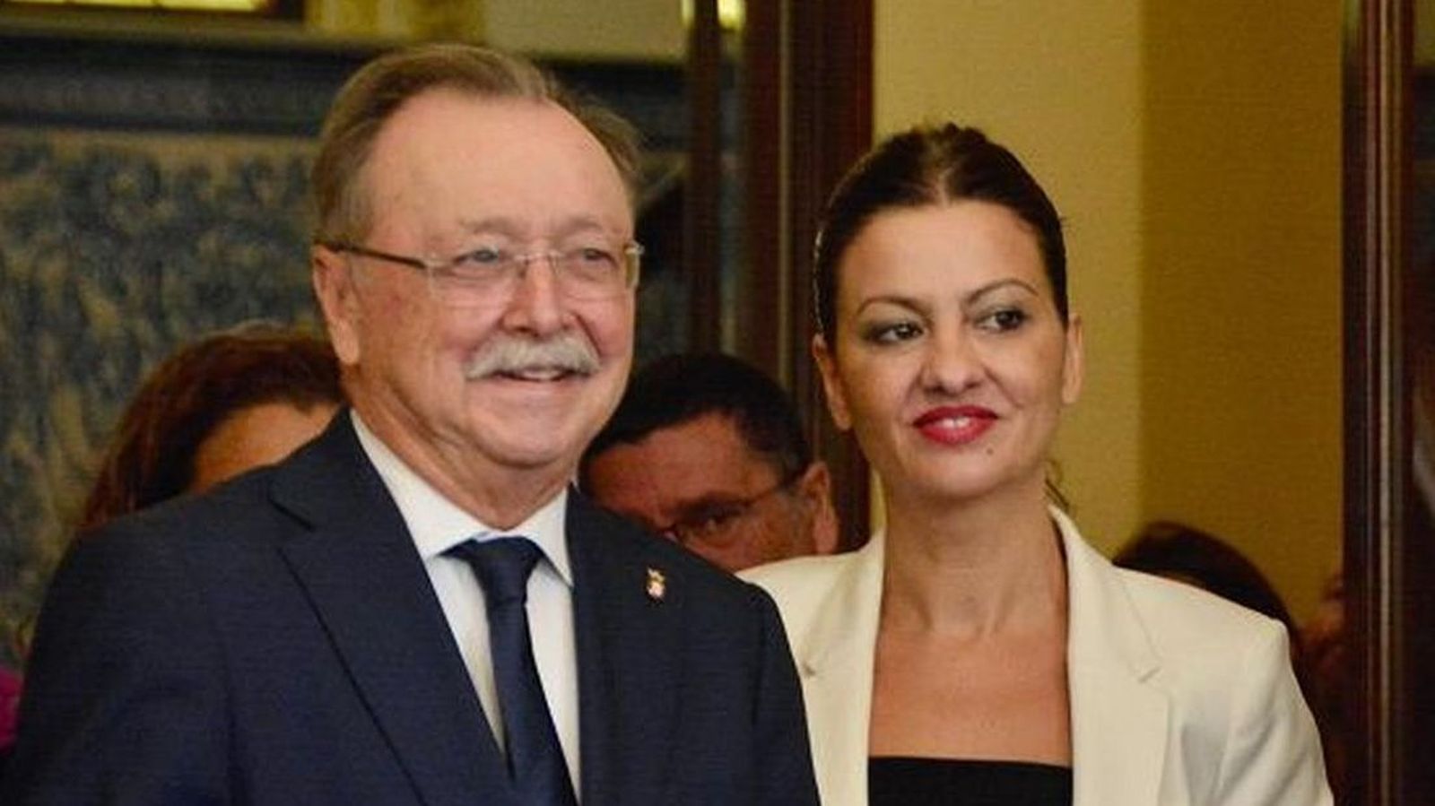 La ministra Rego junto al presidente de la Ciudad, Juan Vivas,  en una visita a Ceuta