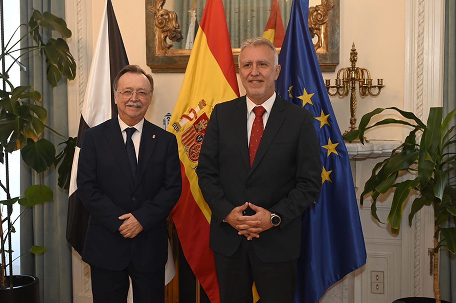 El presidente Vivas y el ministro Torres, el pasado jueves en Madrid/ FOTO CEDIDA