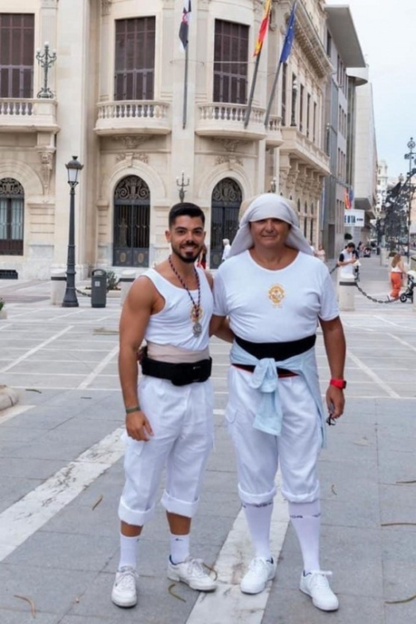 2045_alberto-y-juanfran