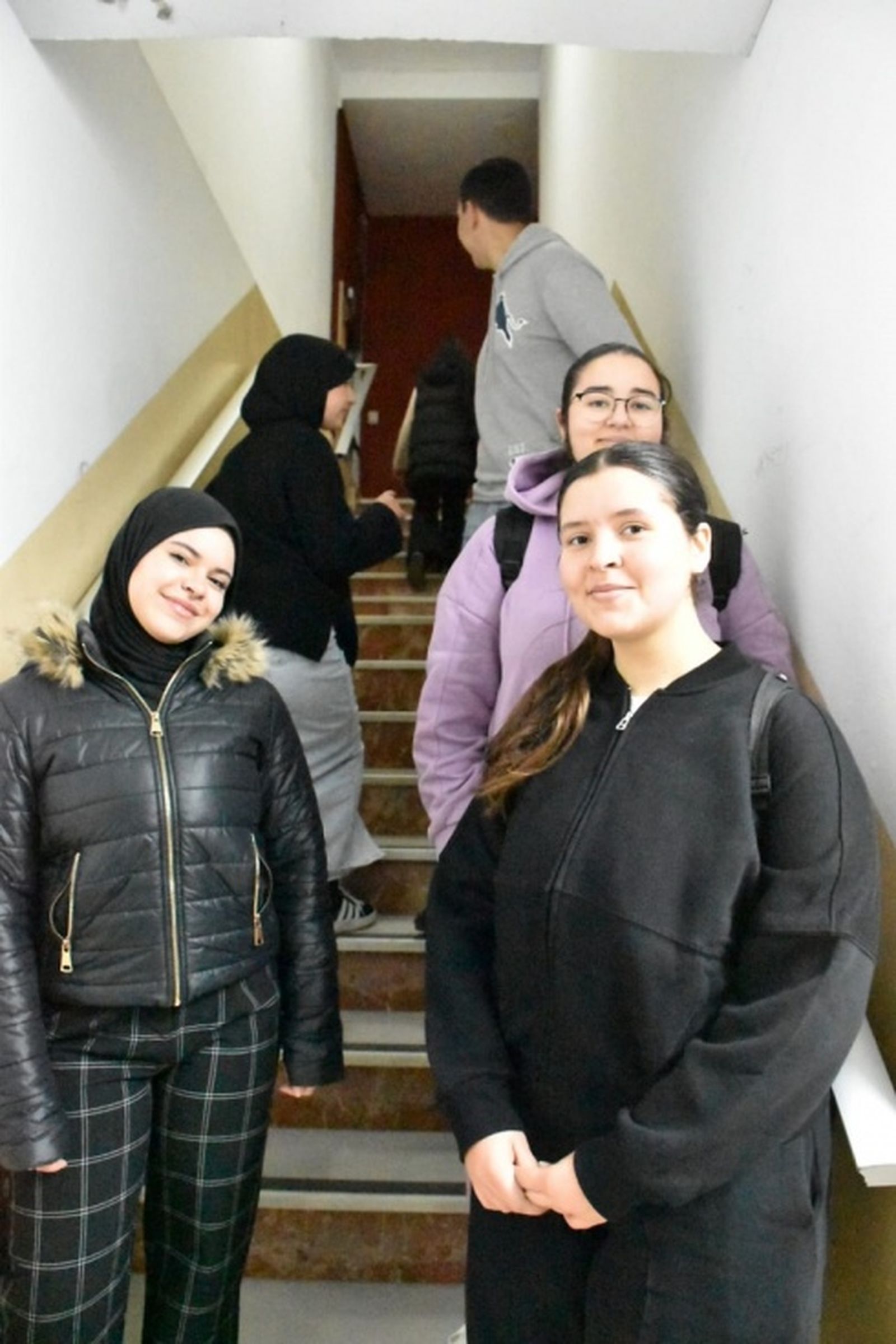 Varias alumnas que se presentaron a las olimpiadas de Ceuta. / FOTO NICOL´S