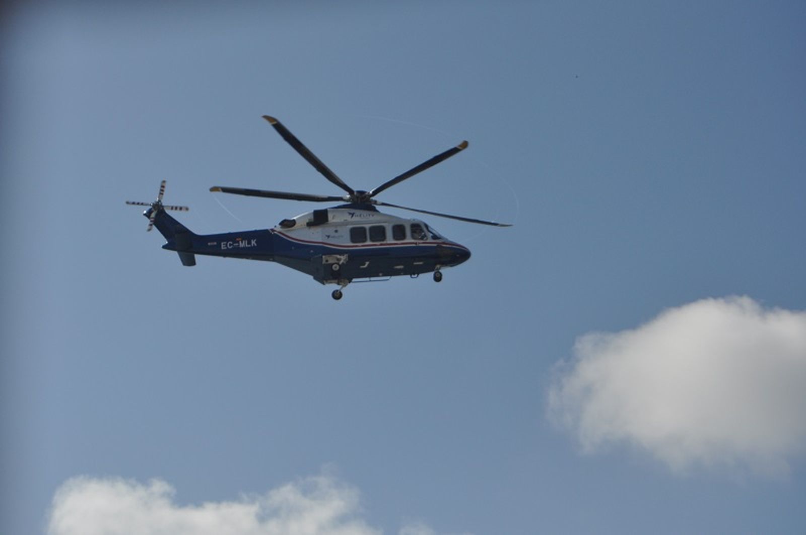 9351_helicoptero-helity