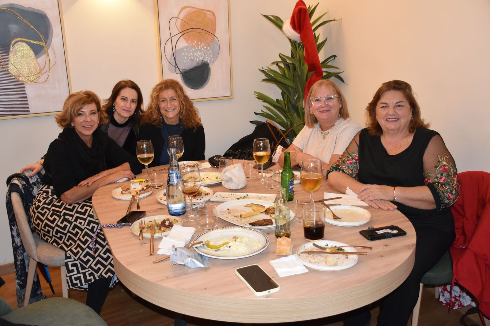 Los restaurantes de Ceuta se llenan de ambiente festivo con las comidas y cenas de empresa