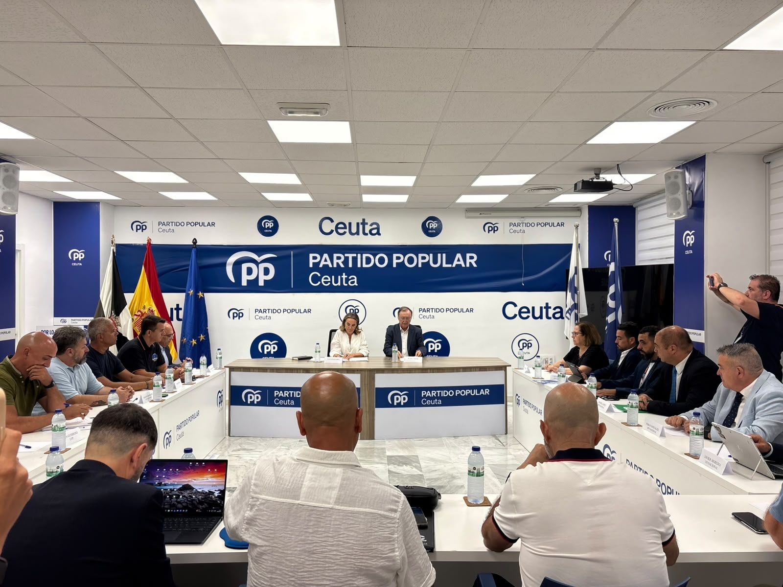 La Policía Nacional y la Guardia Civil alertan: “Ceuta está a una chispa del caos”