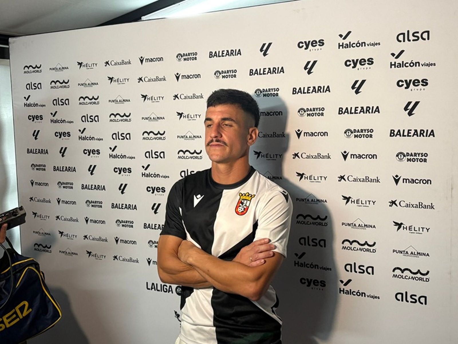 FOTO E.P.