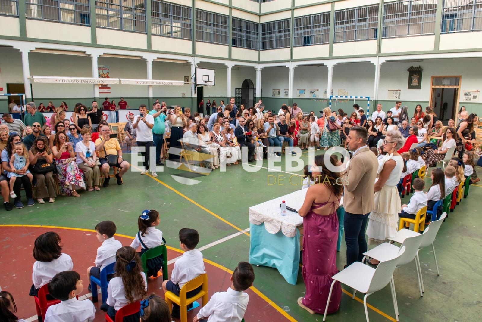 Lágrimas, sonrisas y sueños en la graduación de Infantil del San Agustín