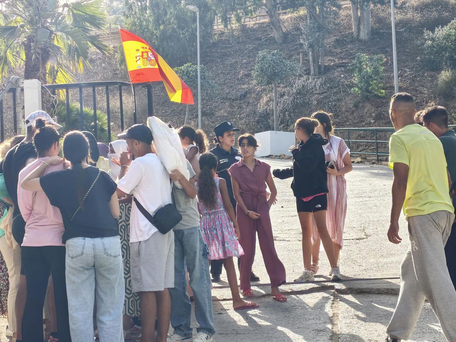Mujeres y niñas son realojadas en La Hípica mientras Ceuta supera las 3.300 plazas de acogida