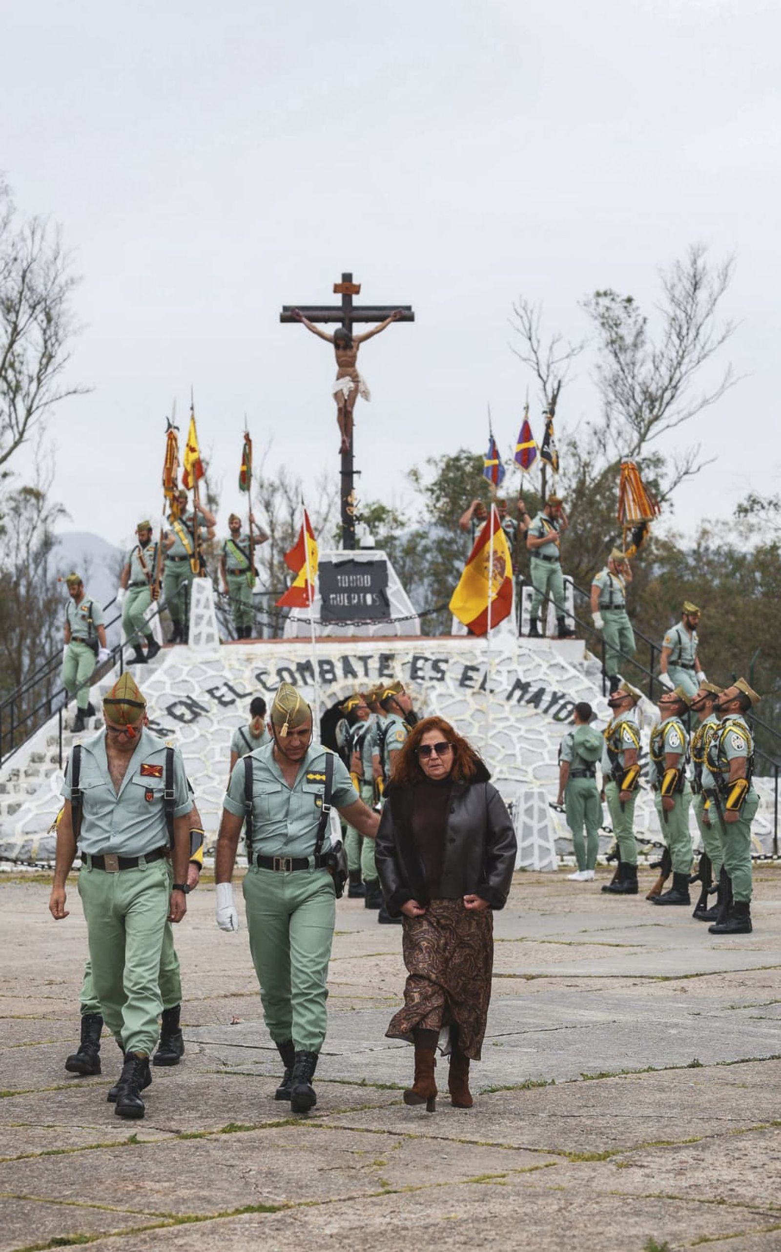 La Ministra de Defensa homenajea al capitán ceutí fallecido en Adamuz