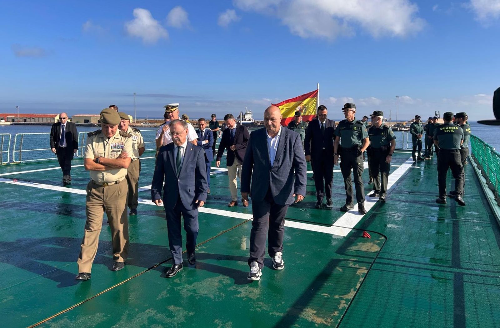La Guardia Civil muestra sus medios a los escolares