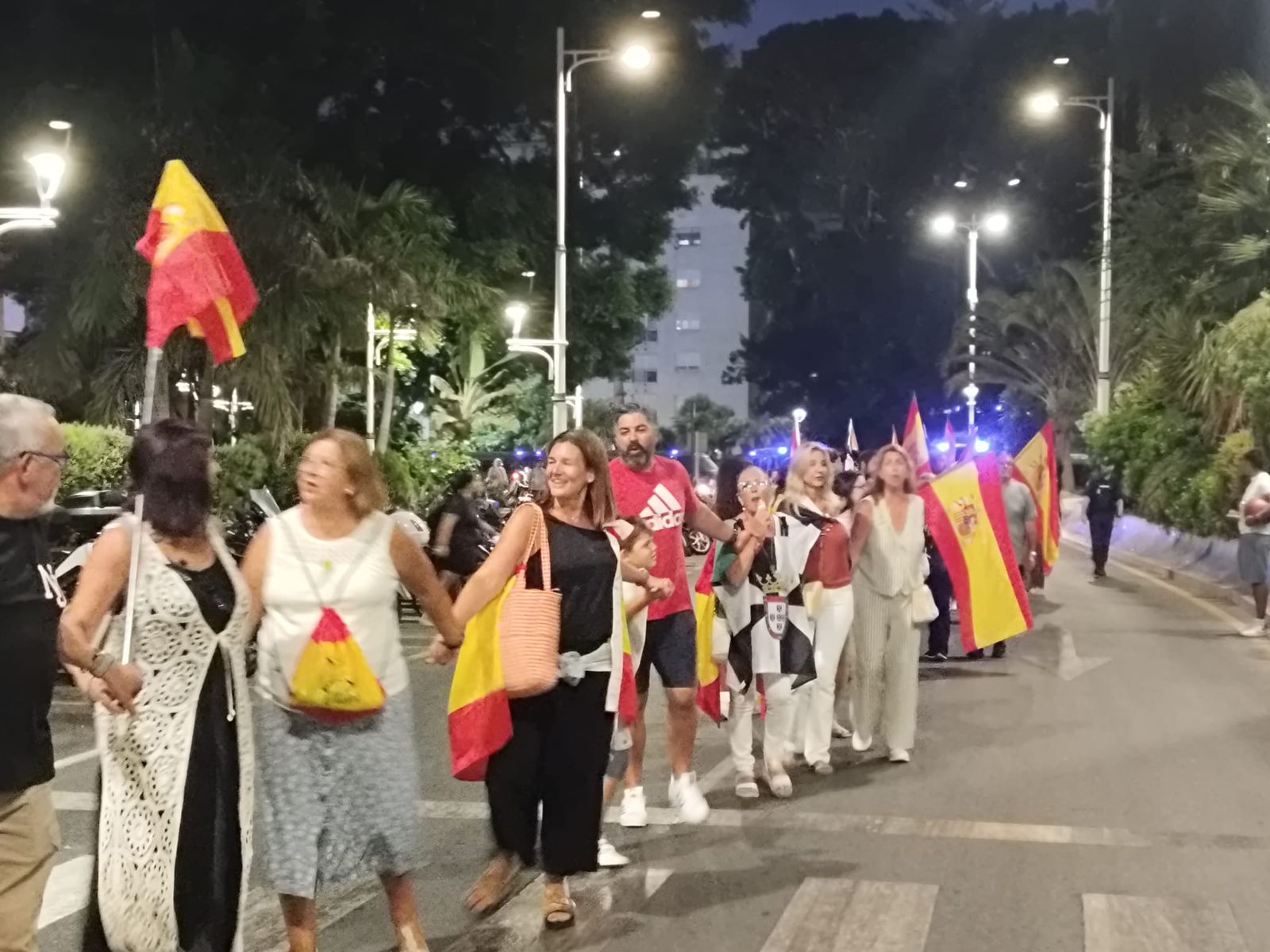 El hartazgo de los ceutíes continúa manifestándose en las calles ante una crisis que no da tregua