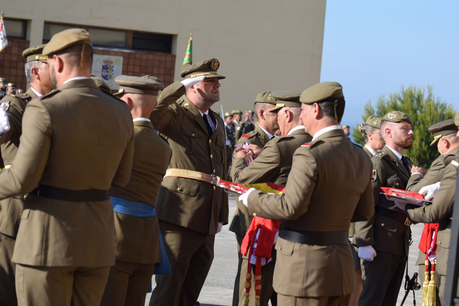El Regimiento de Ingenieros 7 honra a San Fernando en una solemne parada militar en El Jaral