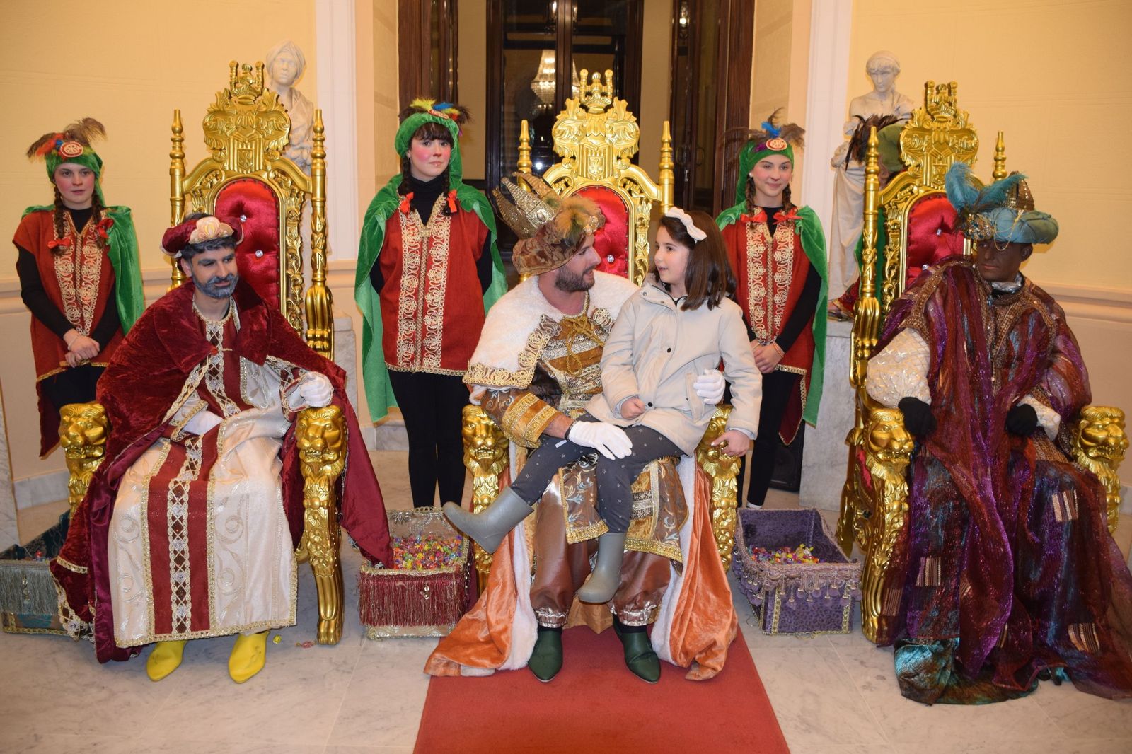 Los emisarios reales llegan a Ceuta para recoger los deseos antes de Reyes