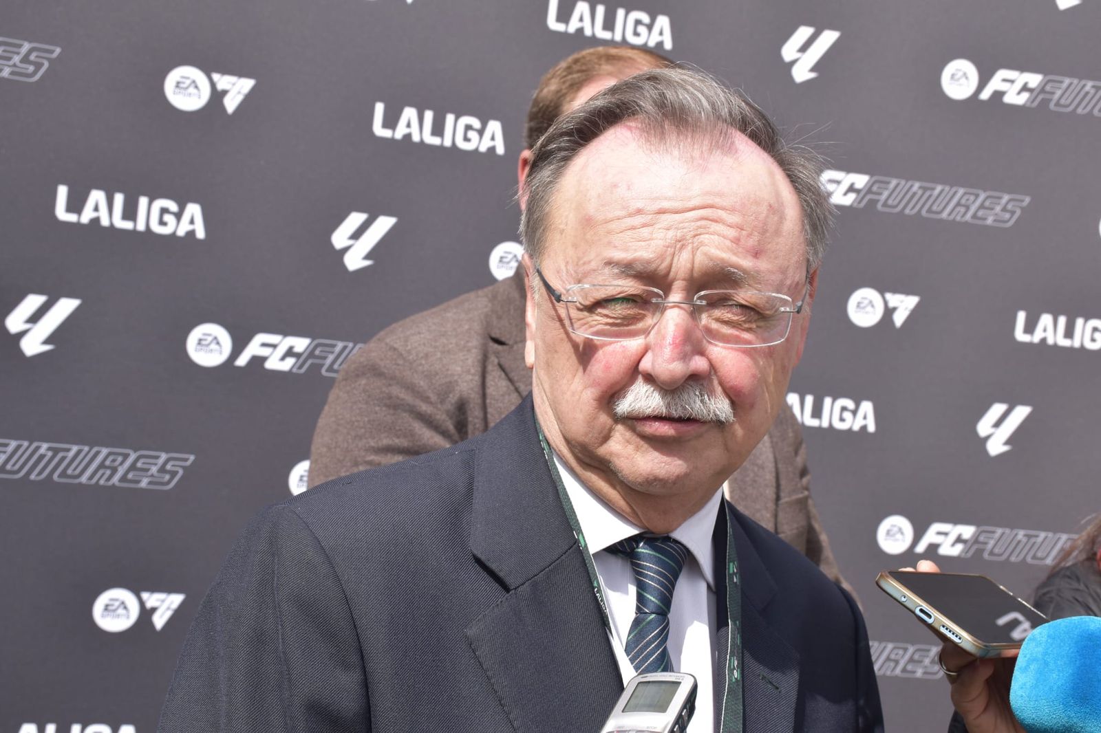 El Sarchal estrena una cancha de fútbol diseñada con la “identidad de Ceuta”