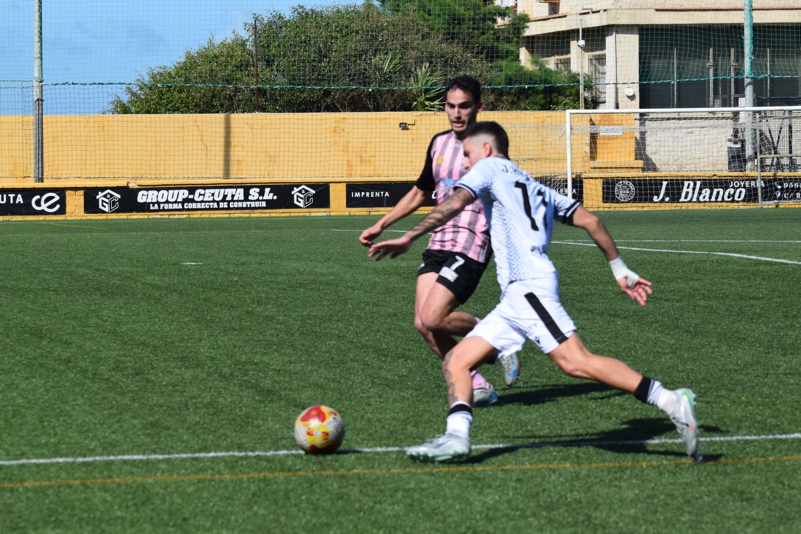 (1-1) Repartod de puntos entre la AD Ceuta B y el Bollullos