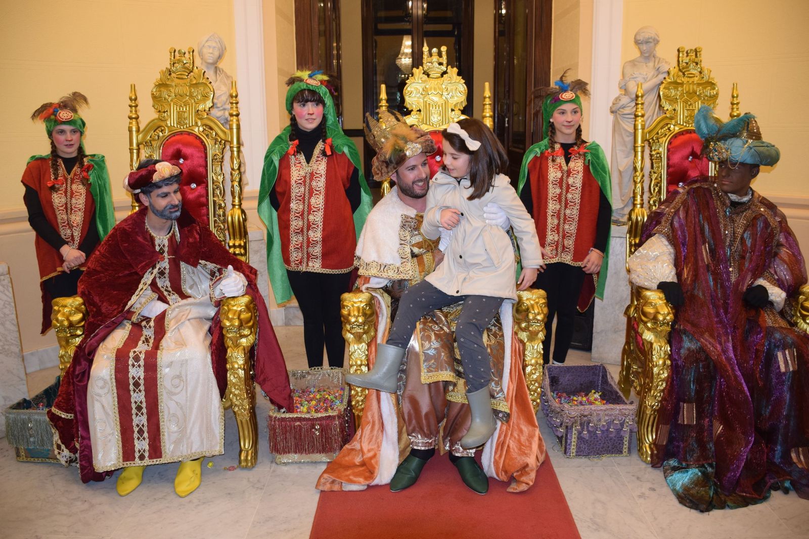 Los emisarios reales llegan a Ceuta para recoger los deseos antes de Reyes