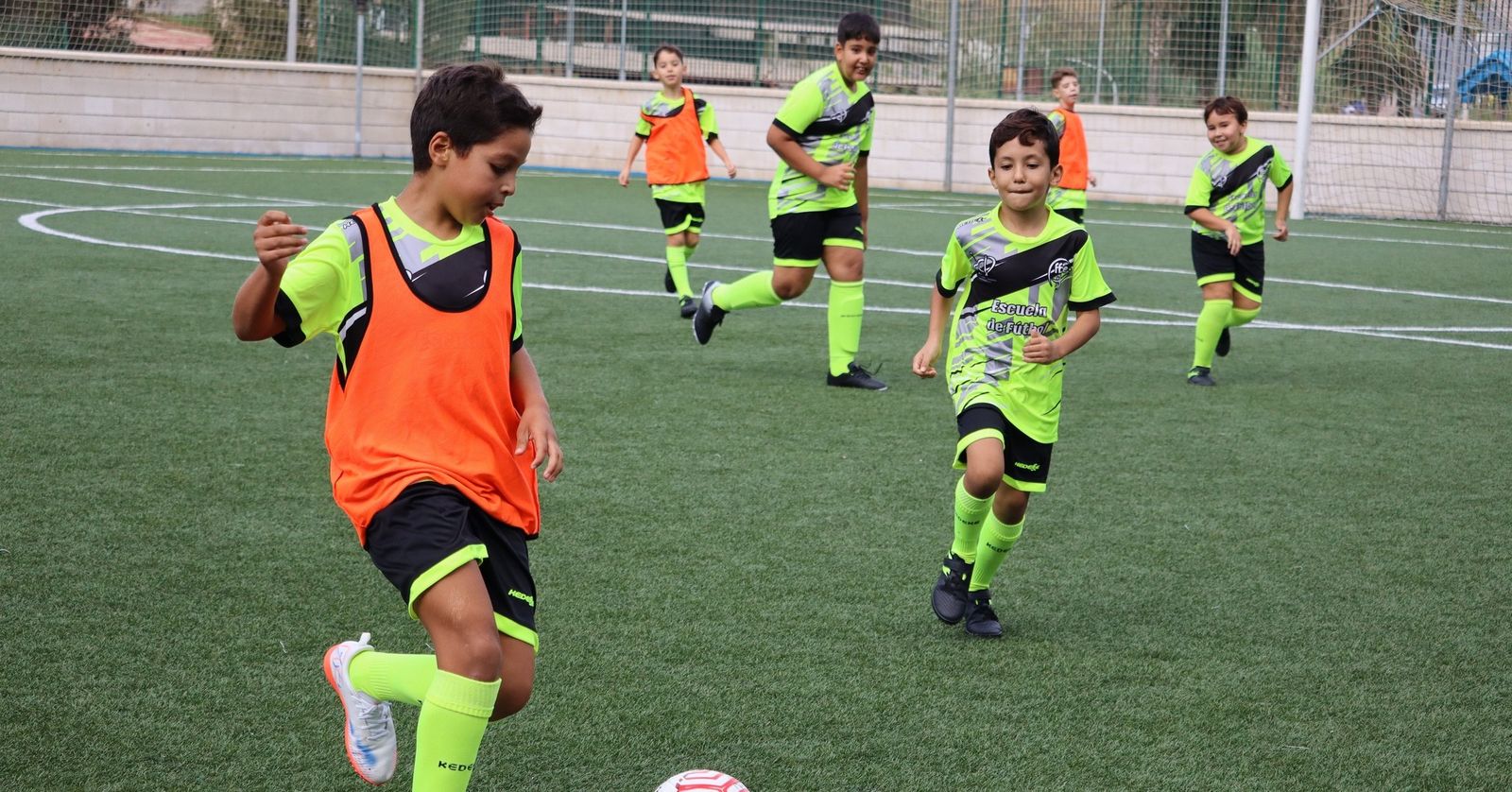 Arranca la escuela de fútbol del Príncipe de la RFFCE
