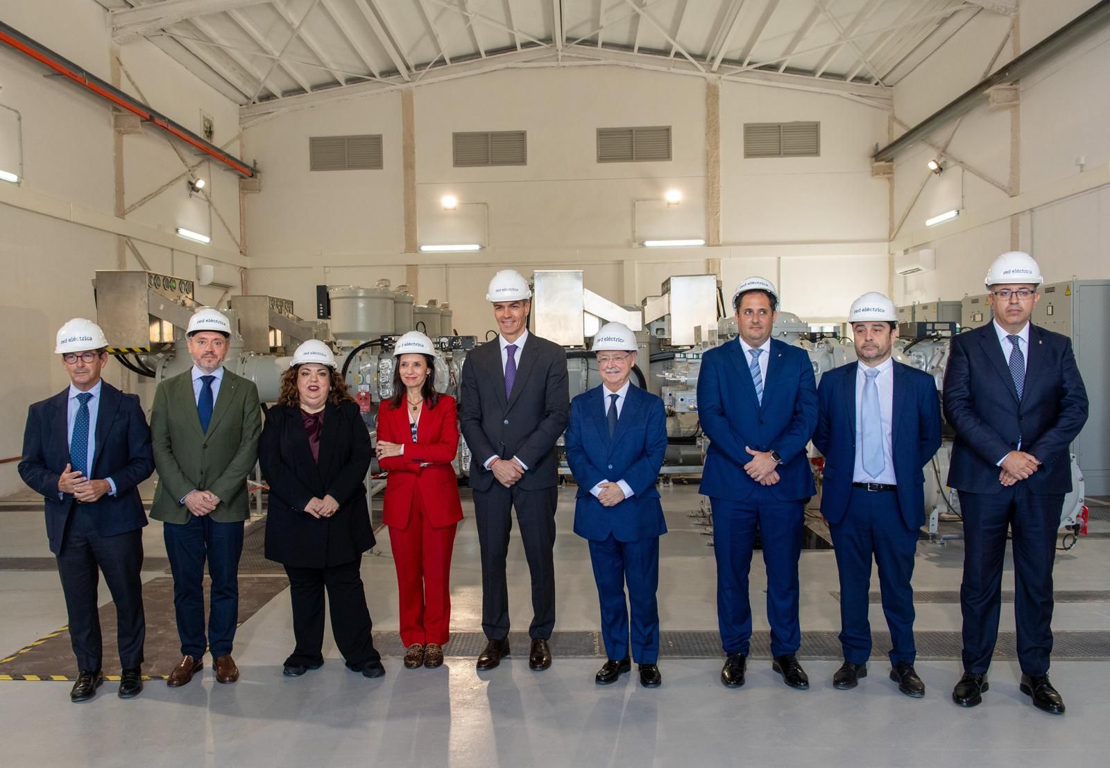 El presidente visita la subestación eléctrica que conectará Ceuta con la península