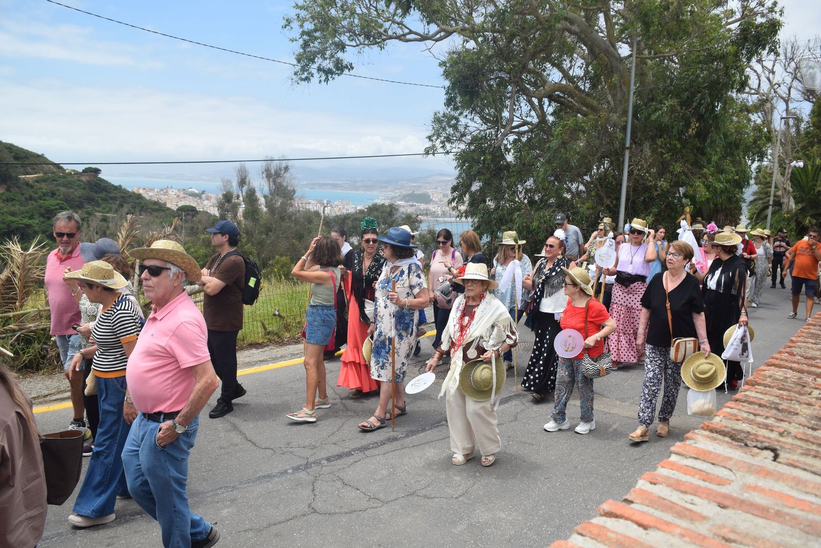 Tradición, fe y calor: Ceuta se vuelca con San Antonio