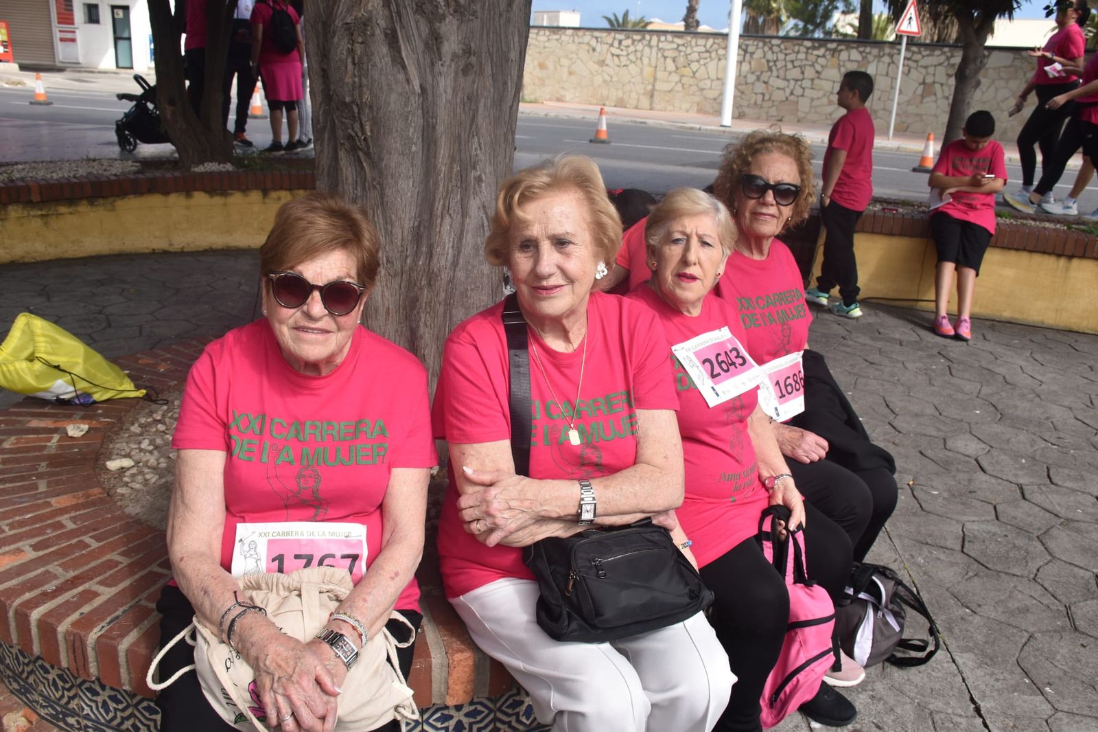 Ceuta se viste de rosa para abrazarse a la vida