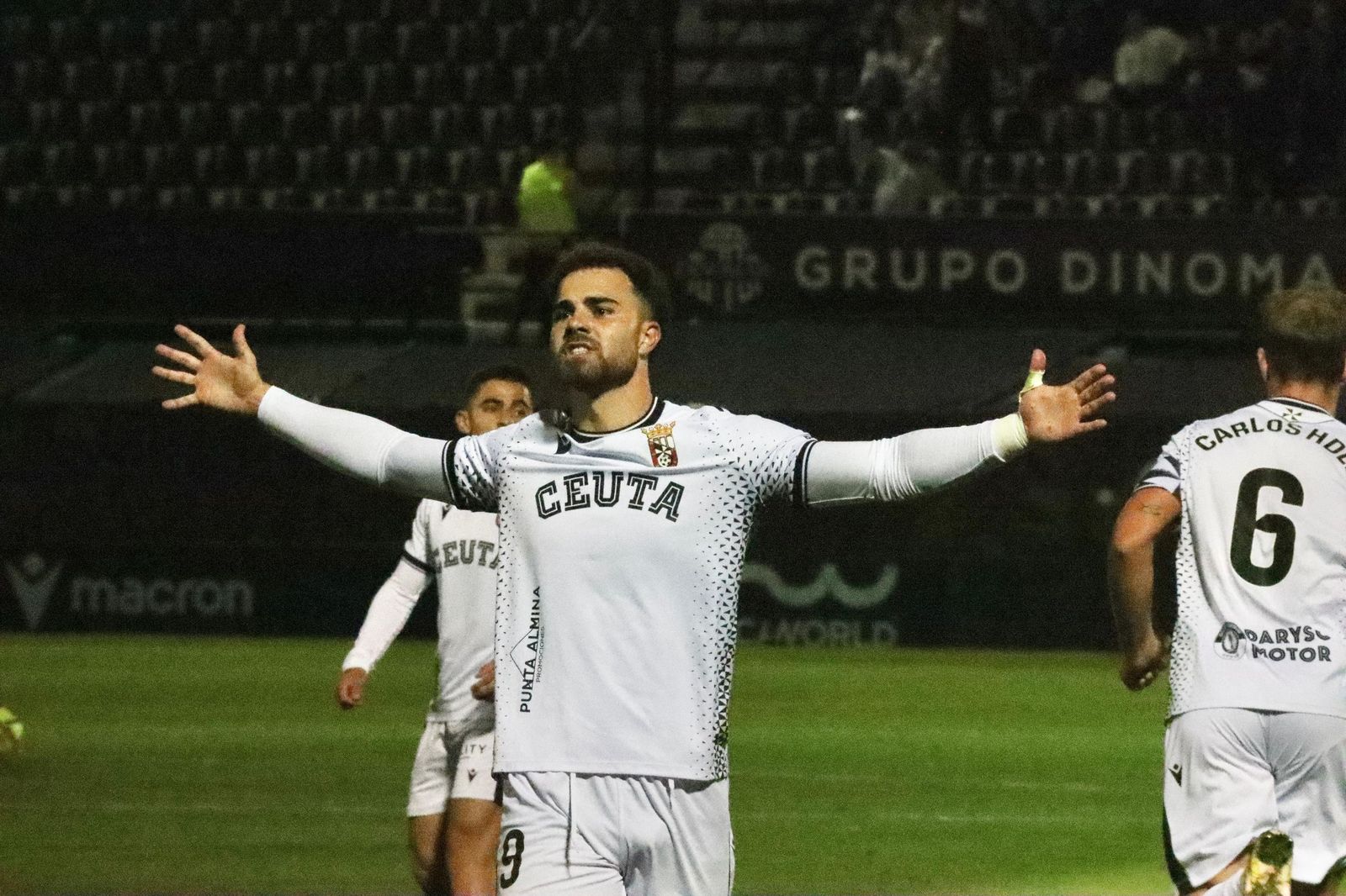 Así se vivió el enfrentamiento entre AD Ceuta - UD Almería a pie de campo