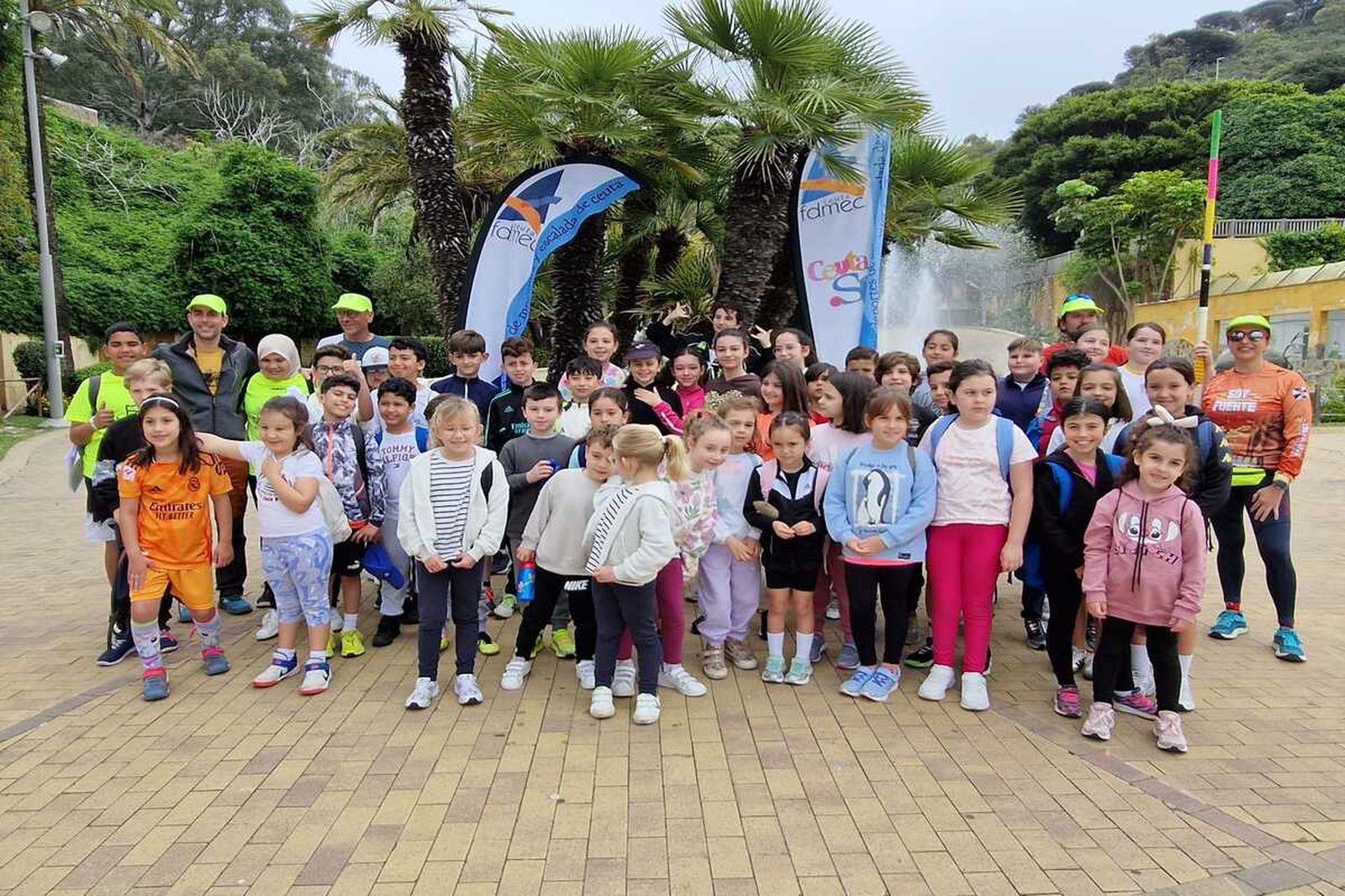 La FDMEC refuerza su apuesta por el deporte en edad escolar con la Escuela de Deportes de Montaña y su participación en la Guía Educativa